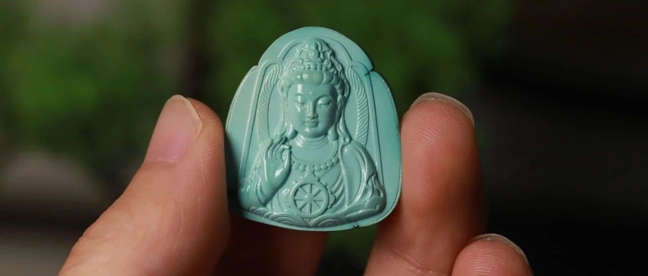 《震惊!90% 的人都做错的绿松石清洁保养,罗老丝独家诀窍让它 “贵气逼人”》